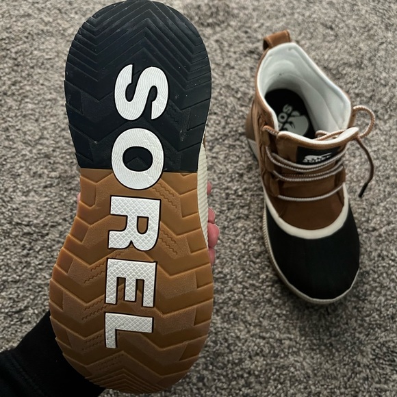 Sorel boots - Picture 7 of 7